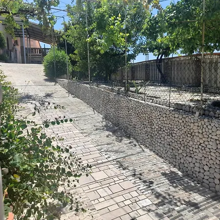 בית נופש Rita